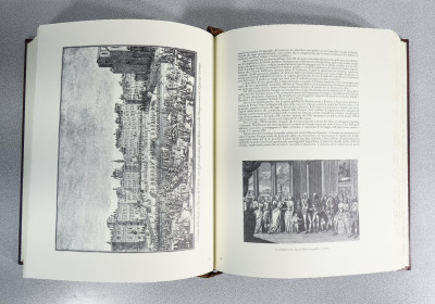 Volume da collezione I MEDICI e gli ASBURGO LORENA, Edizioni d'Italia - Editalia, a cura di Arrigo Pecchioli, riccamente illustrato, con copertina in cuoio sblazato. Esemplare 485/2499. Italia, 1991