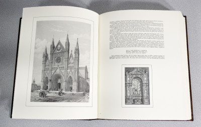 Volume da collezione UMBRIA, Edizioni d'Italia - Editalia, a cura di Arrigo Pecchioli e Luciano Radi, riccamente illustrato, con copertina in cuoio sblazato. Esemplare 750. Italia, 1989