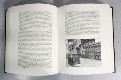 Volume da collezione UMBRIA, Edizioni d'Italia - Editalia, a cura di Arrigo Pecchioli e Luciano Radi, riccamente illustrato, con copertina in cuoio sblazato. Esemplare 750. Italia, 1989