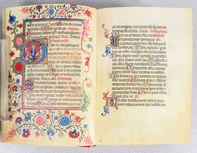 Edizione in facsimile del LIBRO D’ORE DI MODENA datato 1390, in espositore girevole in plexiglass. Il Bulino, 2006