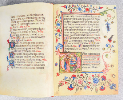 Edizione in facsimile del LIBRO D’ORE DI MODENA datato 1390, in espositore girevole in plexiglass. Il Bulino, 2006