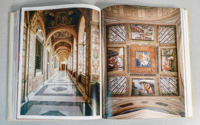 Libro da collezione RAFFAELLO Universale, Collezione Rinascimento Sublime. Numerato 250/1999. Scripta Maneant. Bologna, 2010