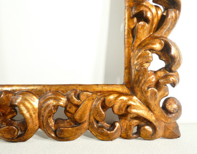 Dipinto a olio su tela, Prelato in bella cornice barocca Luigi XIV, dorata in foglia oro. 1700/1800