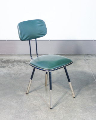 Scrivania da bambino con tre cassetti e sedia, design di Umberto MASCAGNI. Italia, Anni 50