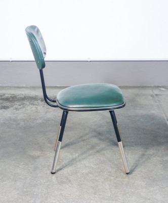 Scrivania da bambino con tre cassetti e sedia, design di Umberto MASCAGNI. Italia, Anni 50
