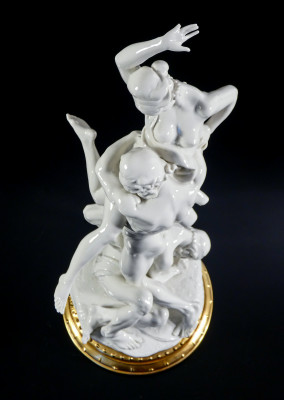 Gruppo scultoreo in porcellana firmata Giuseppe CAPPÉ Ratto delle Sabine. Italia, Anni 60