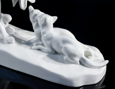 Scultura in porcellana Gruppo di volpi KPM Berlin Erich Schmidt Kestner. Germania, Primo Novecento