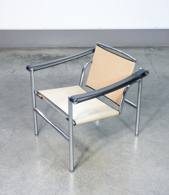 Sedia LC1, design LE CORBUSIER, JEANNERET, PERRIAND per Cassina. n. 21449. Italia, Anni 60