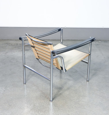 Sedia LC1, design LE CORBUSIER, JEANNERET, PERRIAND per Cassina. n. 21449. Italia, Anni 60