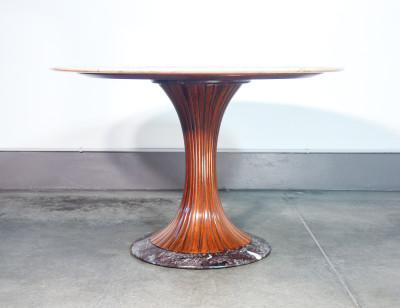 Tavolo da pranzo design Vittorio DASSI in legno e marmo. Italia, Anni 50