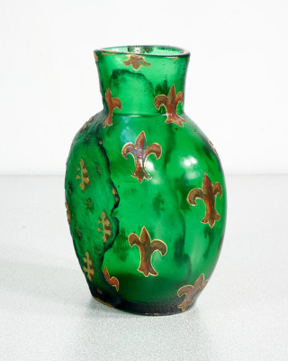 Vaso DAUM Frères in vetro soffiato e acidato, con Gigli, Croci di Lorena e una Spada Coronata. Nancy, Ultimo quarto dell'Ottocento