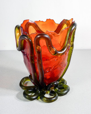 Vaso in resina Indian Summer Extracolor L design Gaetano PESCE per FISH Design. Italia, 2017