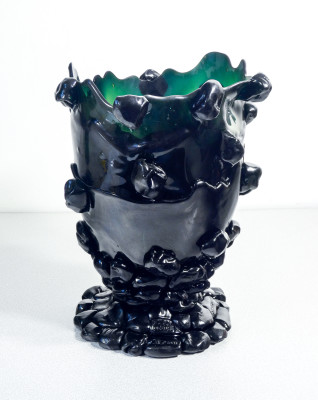 Vaso in resina Nugget design Gaetano PESCE per FISH Design. Italia, 2018