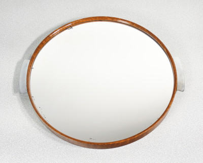 Vassoio circolare Art Decò con cornice in legno e superficie a specchio. Anni 60
