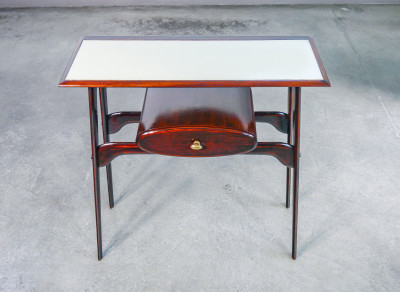 Console, design Ignazio GARDELLA in legno, cassetto e piano in vetro. Italia, Anni 50