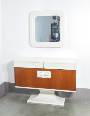 Consolle con specchiera, design Luigi SORMANI, in legno e materiali plastici. Italia, Anni 70