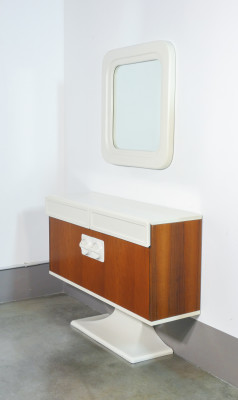 Consolle con specchiera, design Luigi SORMANI, in legno e materiali plastici. Italia, Anni 70