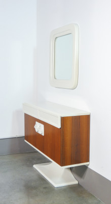 Consolle con specchiera, design Luigi SORMANI, in legno e materiali plastici. Italia, Anni 70