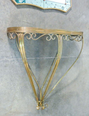 Consolle con specchio, design CRISTAL ART, in ottone, con specchio bicolore molato. Italia, Anni 50