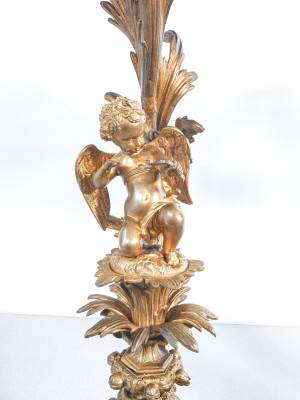 Coppia di grandi candelabri a sei lumi Napoleone III in bronzo dorato. Metà Ottocento