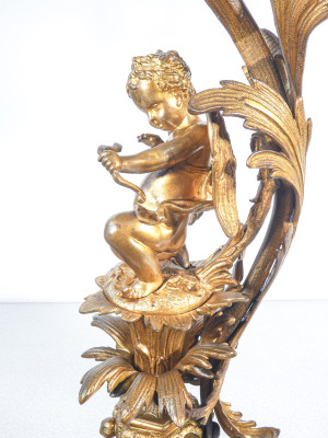 Coppia di grandi candelabri a sei lumi Napoleone III in bronzo dorato. Metà Ottocento