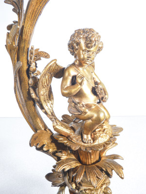 Coppia di grandi candelabri a sei lumi Napoleone III in bronzo dorato. Metà Ottocento