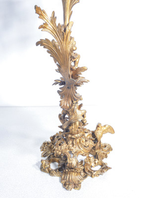 Coppia di grandi candelabri a sei lumi Napoleone III in bronzo dorato. Metà Ottocento