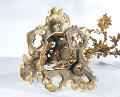 Coppia di grandi candelabri a sei lumi Napoleone III in bronzo dorato. Metà Ottocento