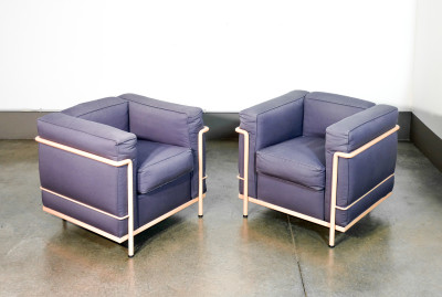 Coppia di poltrone LC2 design LE CORBUSIER, JEANNERET, PERRIAND per Cassina. n. 29562. Italia, Anni 60
