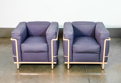 Coppia di poltrone LC2 design LE CORBUSIER, JEANNERET, PERRIAND per Cassina. n. 29562. Italia, Anni 60