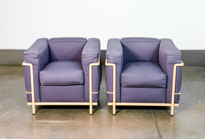 Coppia di poltrone LC2 design LE CORBUSIER, JEANNERET, PERRIAND per Cassina. n. 29562. Italia, Anni 60