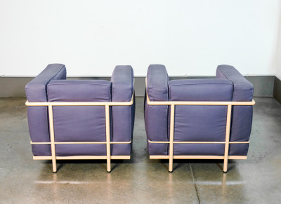 Coppia di poltrone LC2 design LE CORBUSIER, JEANNERET, PERRIAND per Cassina. n. 29562. Italia, Anni 60