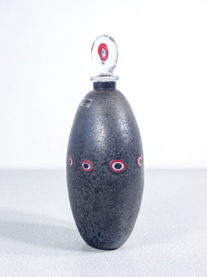 Coppia di bottiglie della serie Scavo in vetro sonoro soffiato, design Alfredo BARBINI. Murano, Anni 70