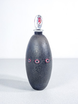 Coppia di bottiglie della serie Scavo in vetro sonoro soffiato, design Alfredo BARBINI. Murano, Anni 70