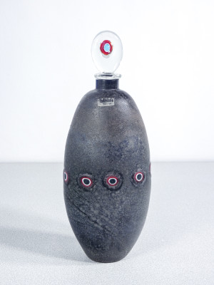 Coppia di bottiglie della serie Scavo in vetro sonoro soffiato, design Alfredo BARBINI. Murano, Anni 70