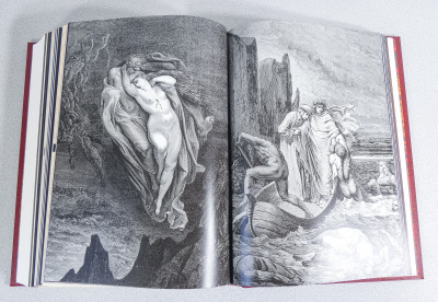 La DIVINA COMMEDIA, illustrata da William BLAKE e Andrea MARICONTI. Ampia sezione iconografica con 274 immagini tratte da codici, illustrazioni e opere d'arte ispirate alla Commedia. Numerata 1425/1499. UTET Grandi Opere. Torino, 2013