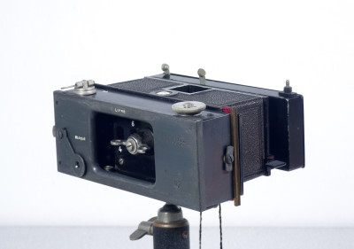 Fotocamera stereoscopica ICA Polyscop con obiettivi Carl Zeiss Tessar. Germania, Anni 10/20