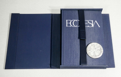 Libro da collezione ECCLESIA Le Chiese d’Italia nella vita del popolo. Numerato 52/90. UTET. Torino, 2010