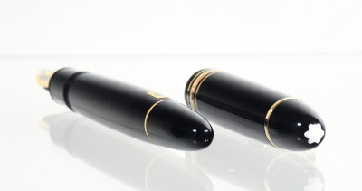 Penna stilografica MONTBLANC Meisterstuck n° 149, caricamento a stantuffo in custodia originale con inchiostro, libretto e garanzia. Germania