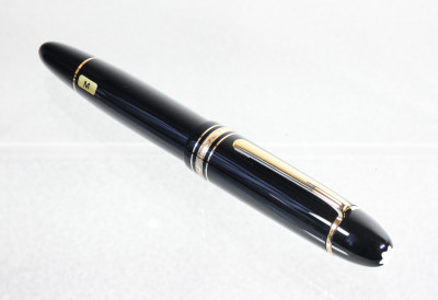 Penna stilografica MONTBLANC Meisterstuck n° 149, caricamento a stantuffo in custodia originale con inchiostro, libretto e garanzia. Germania
