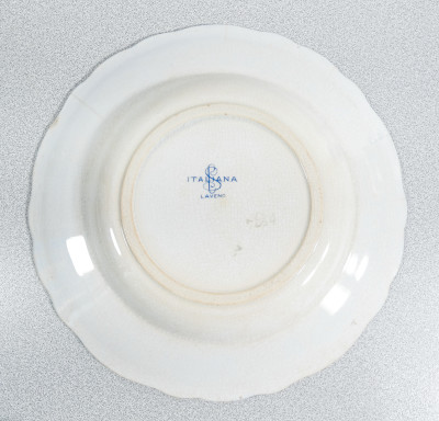 Piatto in porcellana con stemmi della regina Margherita di Savoia, Società Ceramica Italiana, S.C.I. LAVENO Italia, Fine Ottocento Primo Novecento