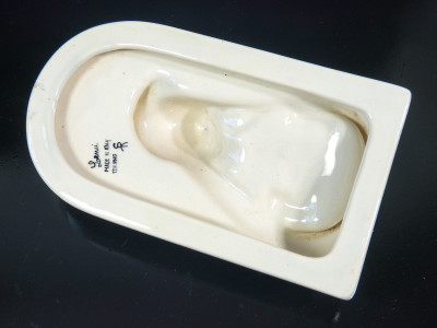 Acquasantiera in ceramica di Pietro SPERTINI per LENCI. Torino, Anni 30