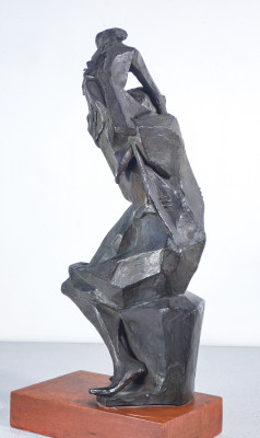Scultura in bronzo, Madre con due bambini, firmata alla base. Italia, Metà Novecento