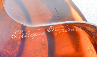 Scultura in cristallo bicolore, design Marie-Claude LALIQUE Tartaruga Caroline. Francia, Anni 70