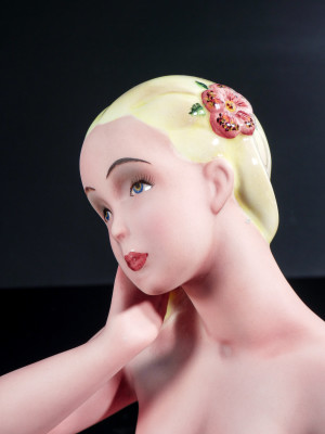Scultura in ceramica Nudo di donna, manifattura TRE A.A.A. Torino, Anni 30