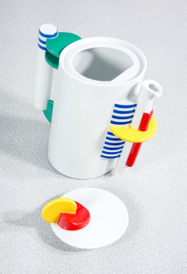 Servizio da caffé Color, design Marcello MORANDINI per ROSENTHAL, scatola e certificato originali. Germania, 1989