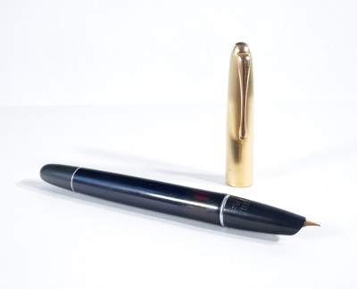 Set di tre penne stilografiche AURORA, modelli 88, 88P e 88 Duo-Cart. Italia, Anni 40/50