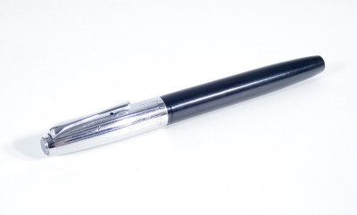 Set di tre penne stilografiche AURORA, modelli 88, 88P e 88 Duo-Cart. Italia, Anni 40/50