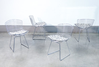 Set di quattro sedie Side Chair mod. 420, design Harry BERTOIA per KNOLL Int. USA, design 1952