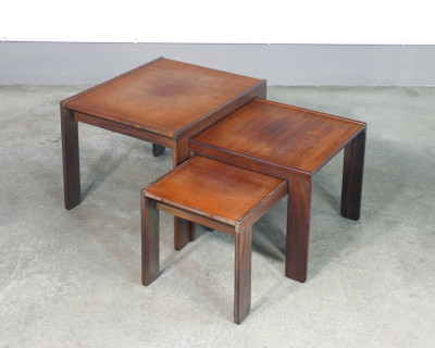 Tris di tavolini estraibili mod. 777, design Afra & Tobia SCARPA per CASSINA. Italia, Anni 60